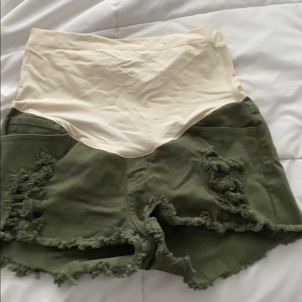 Maternity shorts